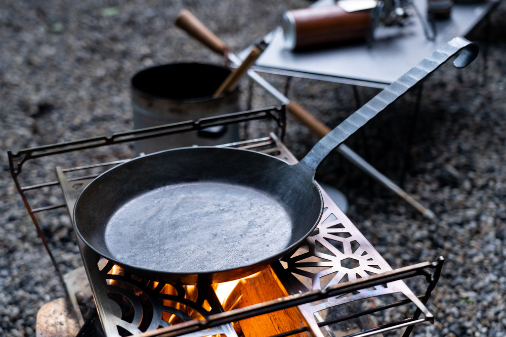 オーバーのアイテム取扱☆ ターク turk Classic Frying pan 28cm 一体