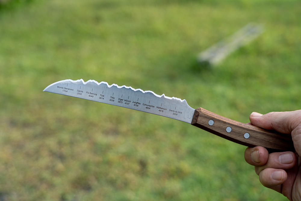 Universal Knife（ユニバーサルナイフ）の特徴